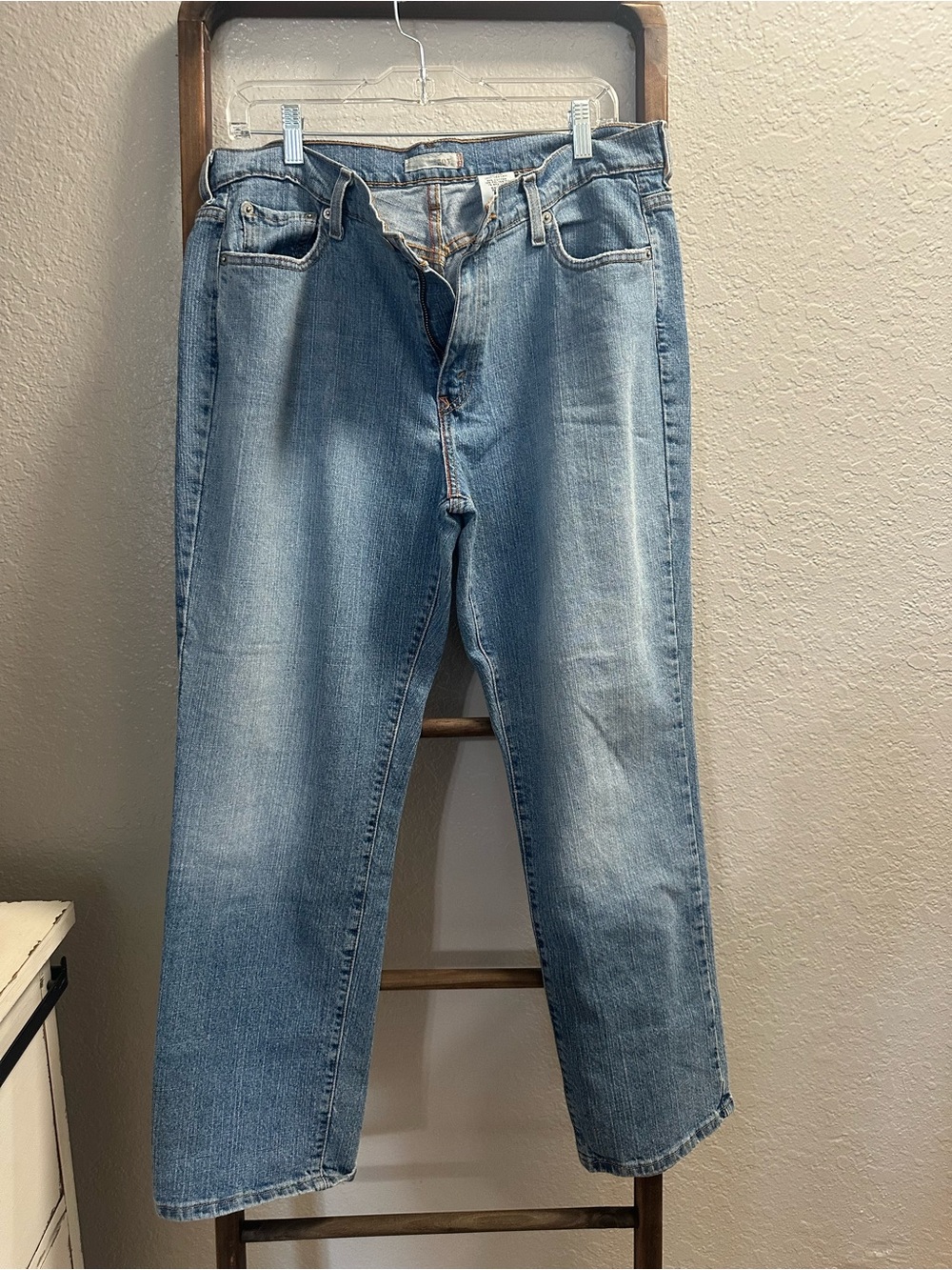 Levi's Light Blue Relaxed Fit Men's Jeans